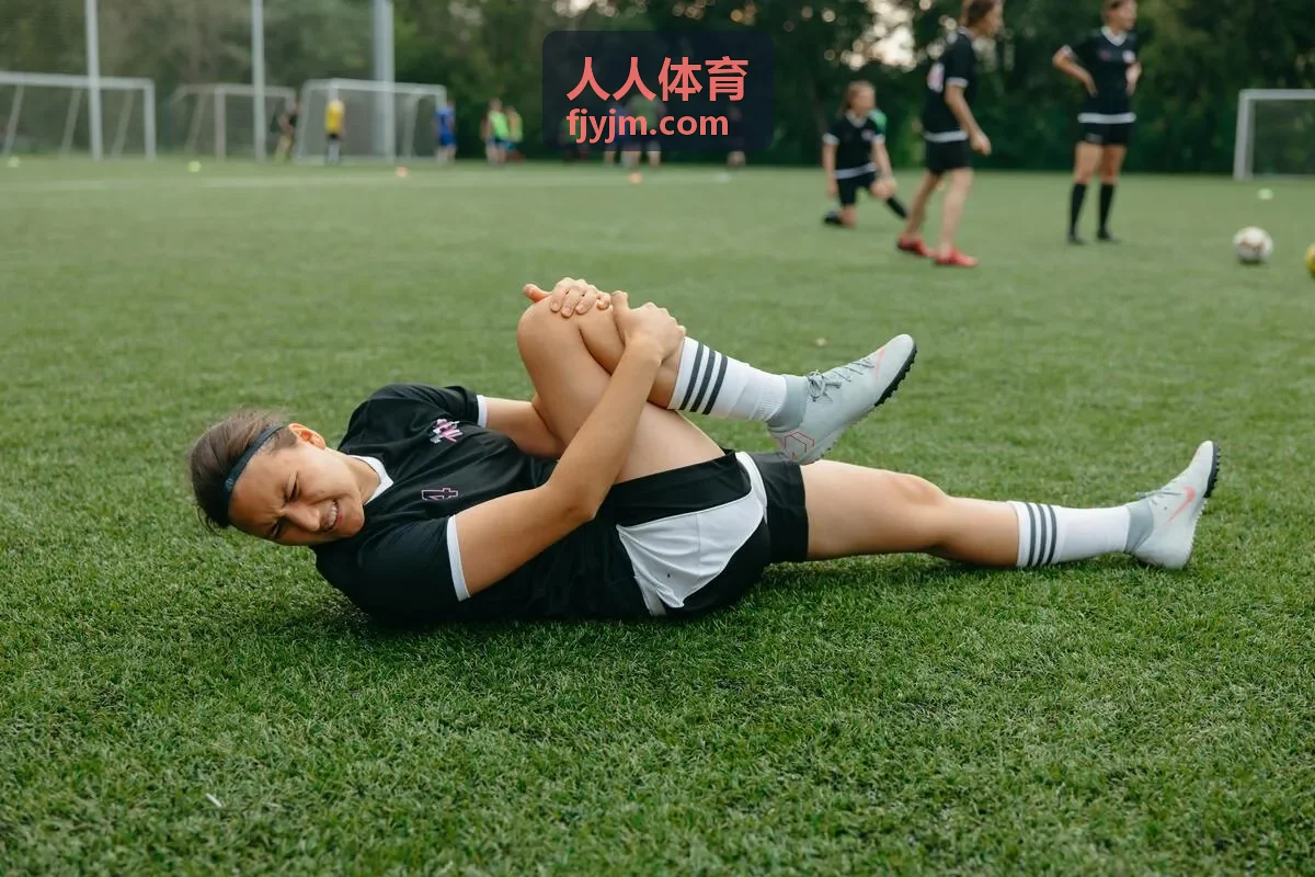 人人体育NBA篮球直播 - 洛杉矶湖人对阵金州勇士焦点战